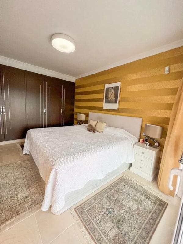 Venta de chalet adosado en Calle Cobre , Marbella photo 3