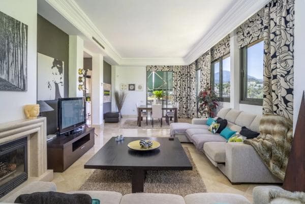 Duplex en venta en Barrio Los Naranjos, Marbella thumbnail 1