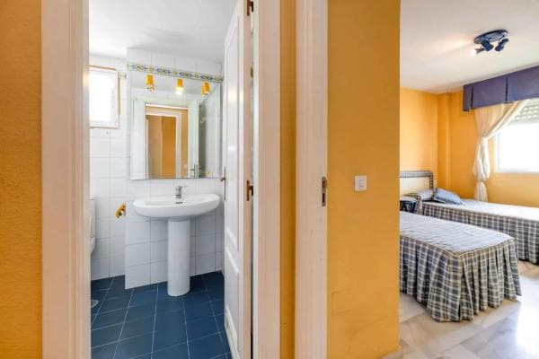 Duplex en venta en Calle Auriga, 51, Marbella thumbnail 1