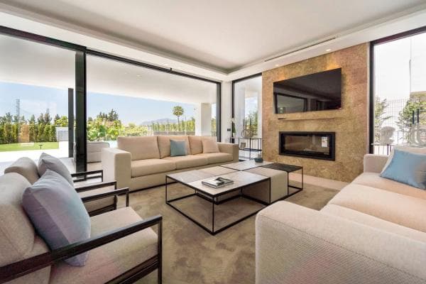 Chalet independiente en venta en Barrio Los Naranjos, Marbella
thumbnail 2