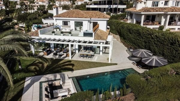 Chalet independiente en venta en Urbanizacion N Andalucia 1H, Marbella
photo 1