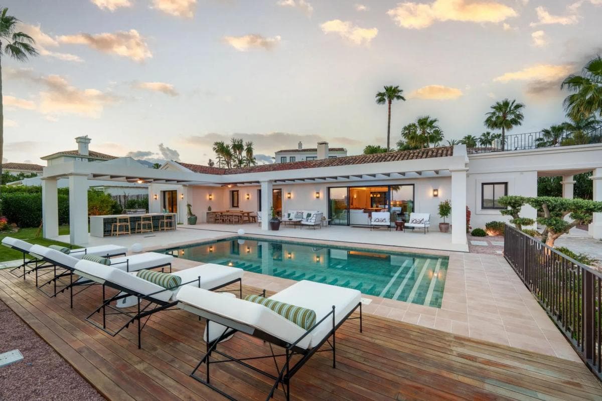 Venta de chalet independiente en Barrio Los Naranjos, Marbella
photo 4