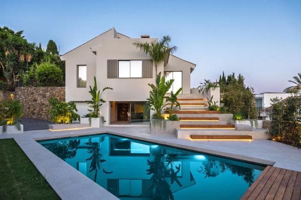 Chalet independiente en venta en Calle Haza del Conde, Marbella
thumbnail 2