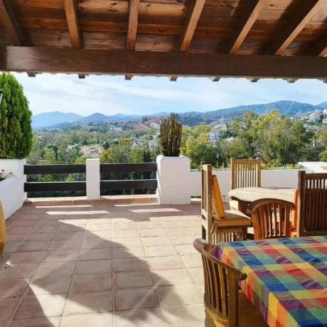 Chalet independiente en venta en Calle Auriga, Marbella
photo 1