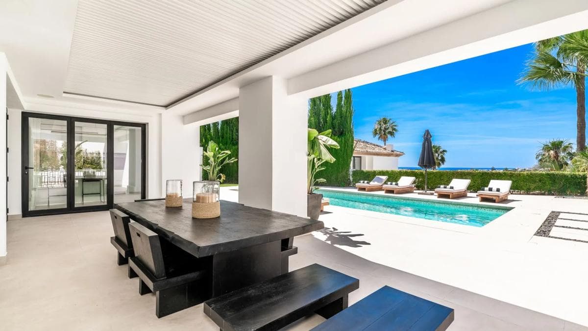 Venta de chalet independiente en Parque el Colorado, Marbella
photo 2