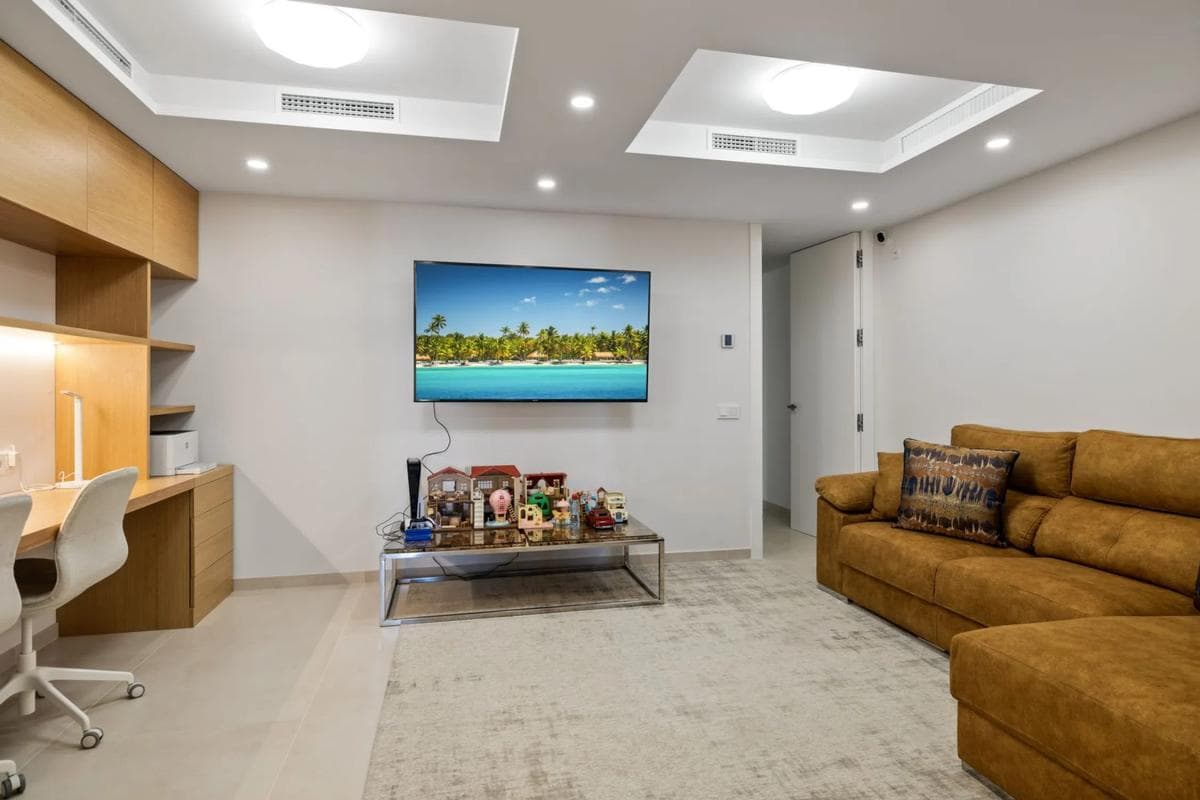 Sale of apartment in Nueva Andalucia, nine lions s/n, Marbella
photo 2