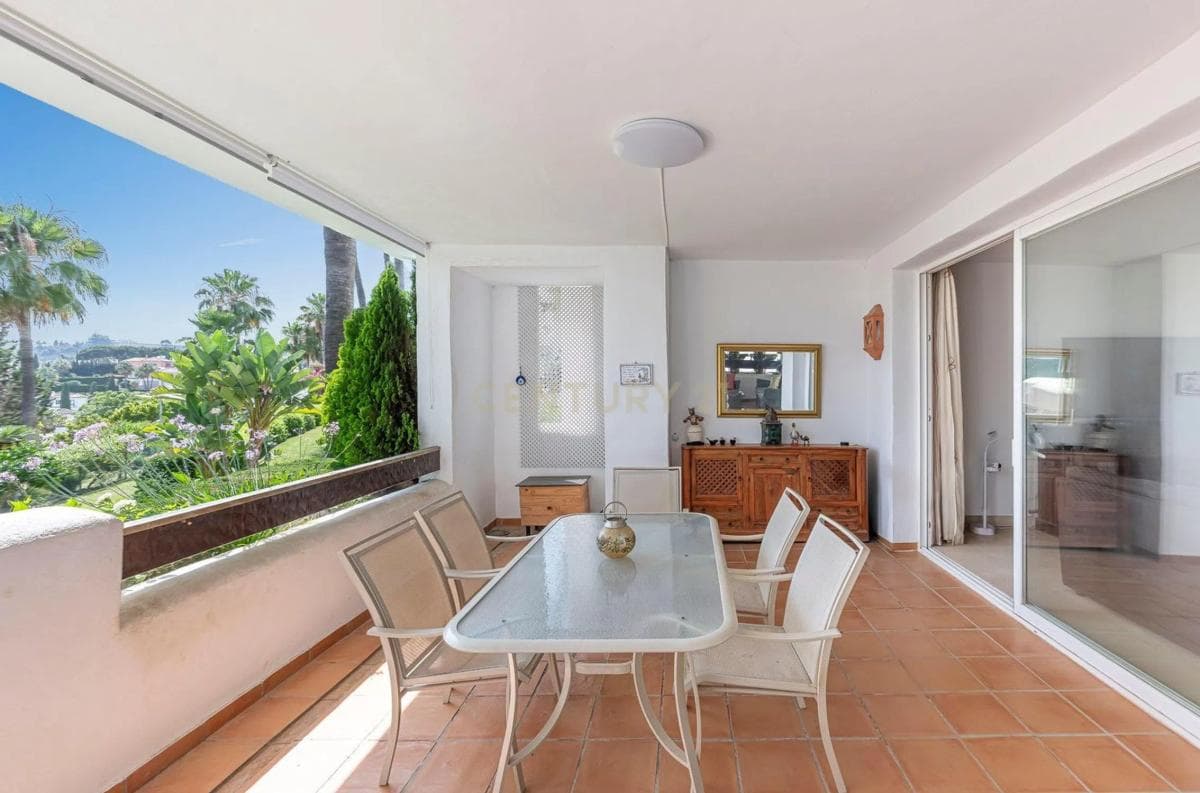Sale of apartment in Urbanización Aloha Lake, Marbella
photo 5