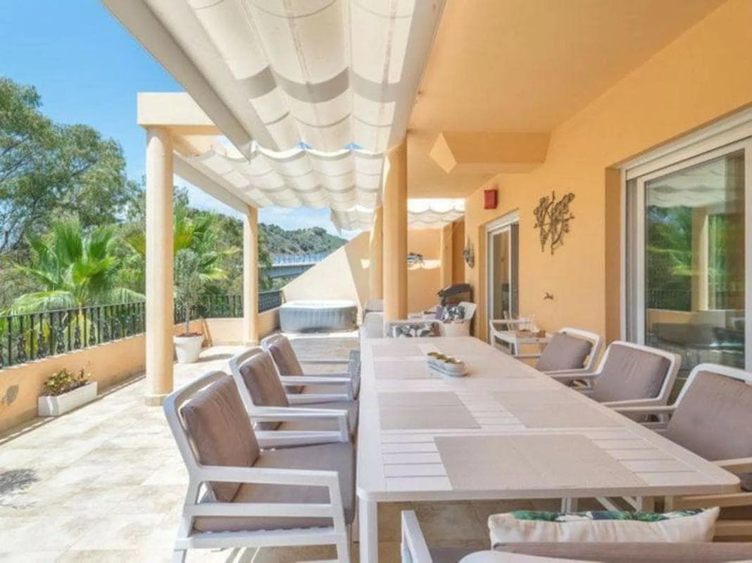Sale of apartment in Calle Pléyades, 29, Marbella
photo 4