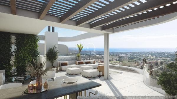 Duplex en venta en Calle Lago de Como s/n, Marbella thumbnail 2