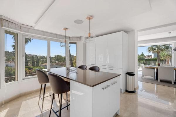 Chalet independiente en venta en Calle Auriga, Marbella
thumbnail 2
