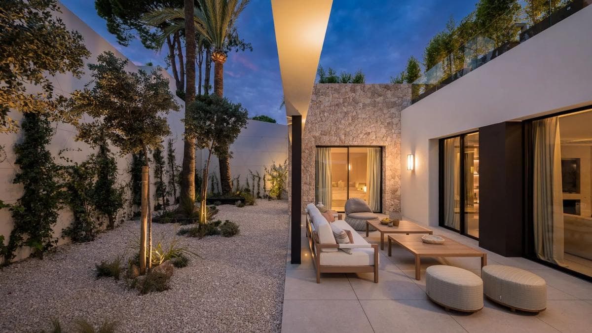 Venta de chalet independiente en Calle Haza del Conde s/n, Marbella
photo 4