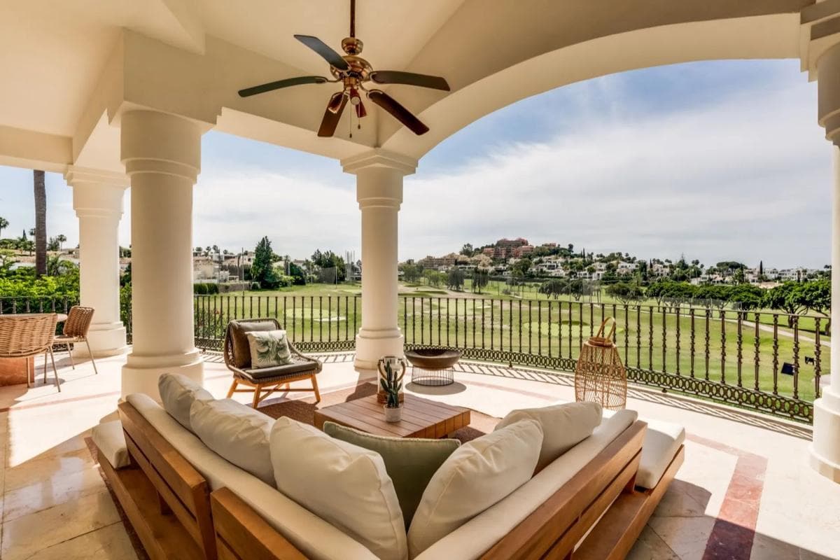 Venta de chalet independiente en Parque el Colorado, 104, Marbella
photo 2