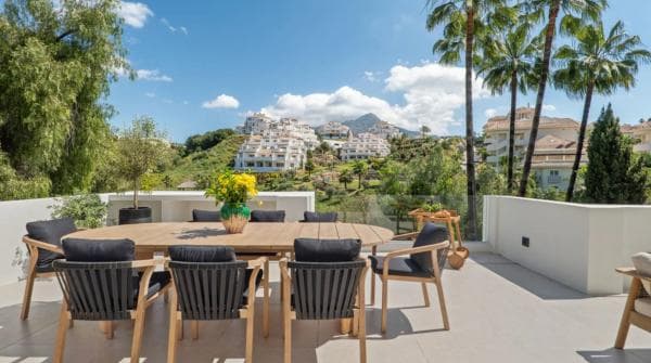Chalet independiente en venta en Calle Pléyades, 28, Marbella
thumbnail 1