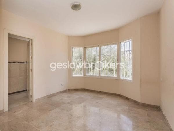 Chalet independiente en venta en Calle Aries, 57 A, Marbella
thumbnail 1