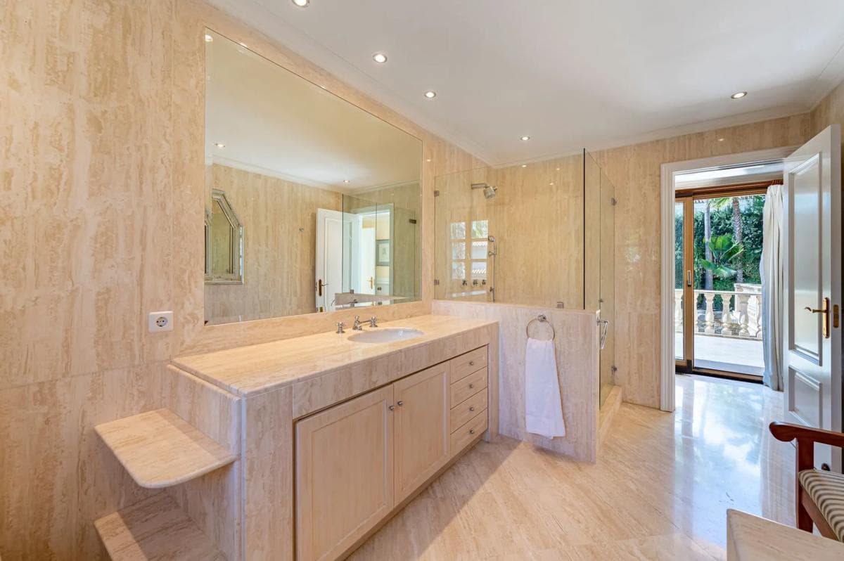 Venta de chalet independiente en Urbanización N Andalucía 5f, 5, Marbella
photo 4