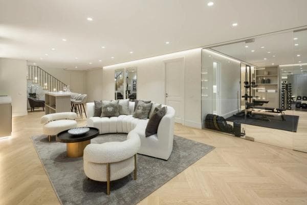 Independent chalet for sale in Calle Pléyades, Marbella
photo 1