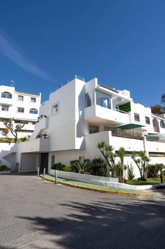 Sprzedaż poddasza w Barrio Los Naranjos, Marbella photo 3