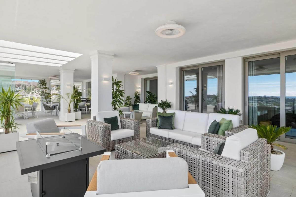 Продажа квартиры на Calle Auriga, Марбелла
photo 2