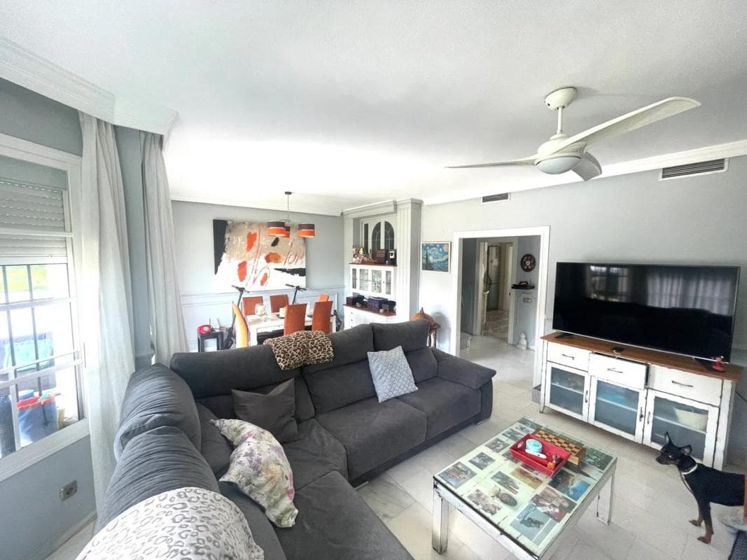 Venta de chalet adosado en Calle Sirio , Marbella photo 2