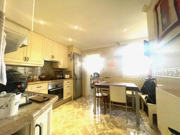 Chalet adosado en venta en Calle Sirio , Marbella thumbnail 2
