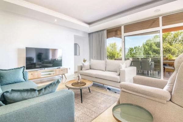 Piso en venta en Barrio Los Naranjos, Marbella
thumbnail 2