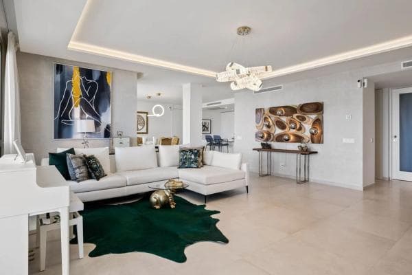 Piso en venta en Calle Auriga, Marbella
photo 1