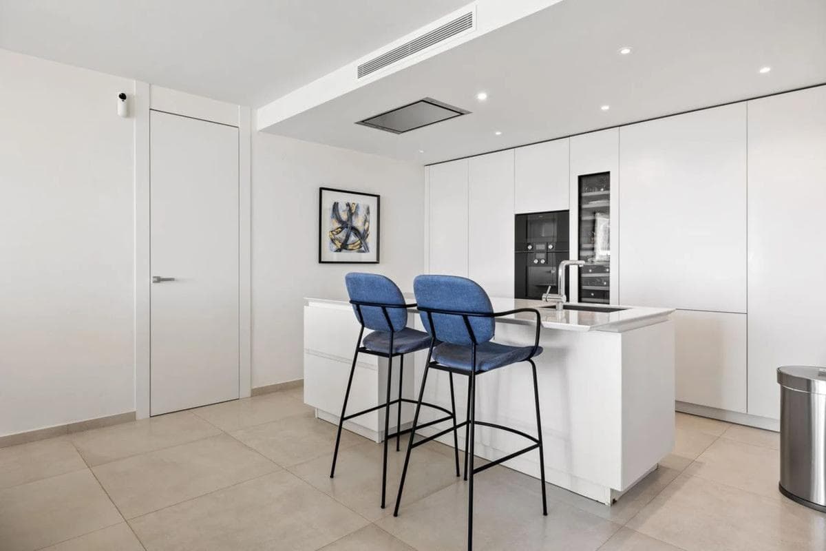Venta de piso en Calle Auriga, Marbella
photo 3