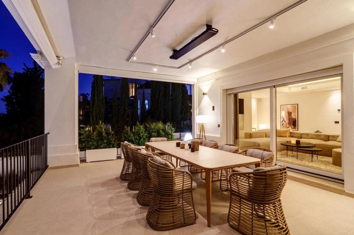 Venta de chalet independiente en Calle Artemisa, Marbella
photo 3