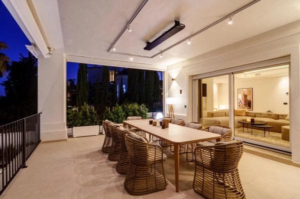 Chalet independiente en venta en Calle Artemisa, Marbella
thumbnail 2