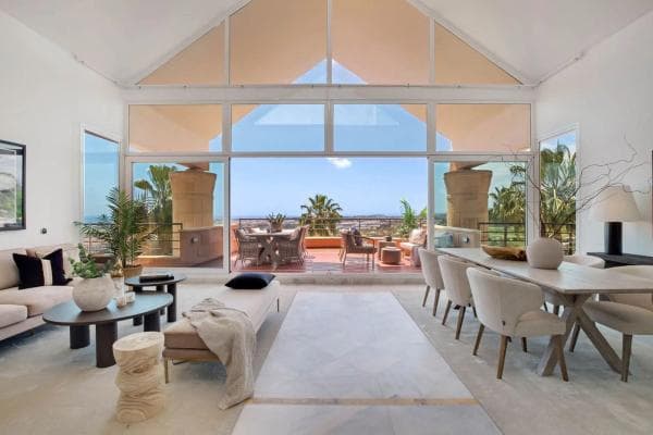 Duplex en venta en Barrio Los Naranjos, Marbella photo 1