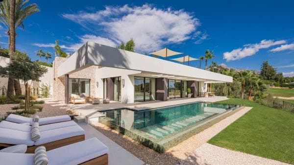 Chalet independiente en venta en Calle Centauro 6F, Marbella
thumbnail 2