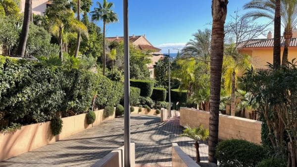 Piso en venta en Urbanización Vista Real s/n, Marbella
photo 1