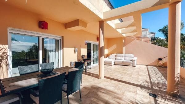 Piso en venta en Urbanización Vista Real s/n, Marbella
thumbnail 2