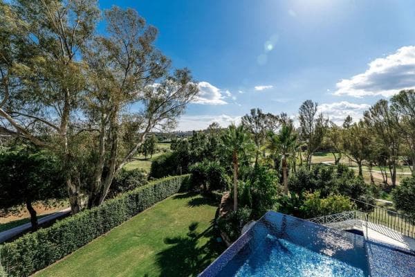 Chalet independiente en venta en Calle Hydra, Marbella
thumbnail 1