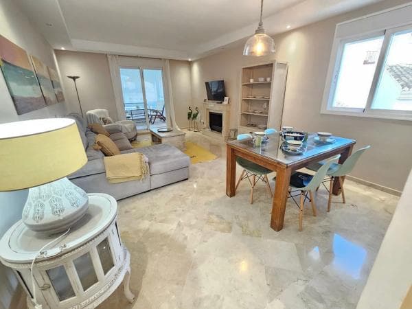 Piso en venta en Calle Auriga s/n, Marbella
thumbnail 1