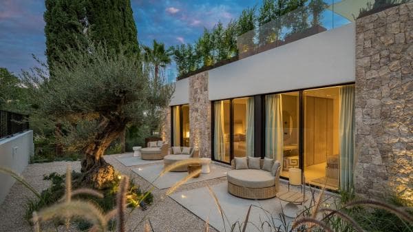 Chalet independiente en venta en Calle Centauro 6F, 1 --B, Marbella
thumbnail 1