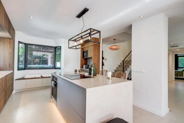 Chalet independiente en venta en Calle Auriga, 5 B, Marbella
thumbnail 1