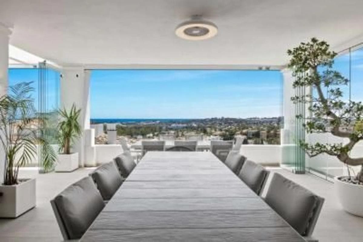 Venta de piso en Barrio Los Naranjos, Marbella
photo 4