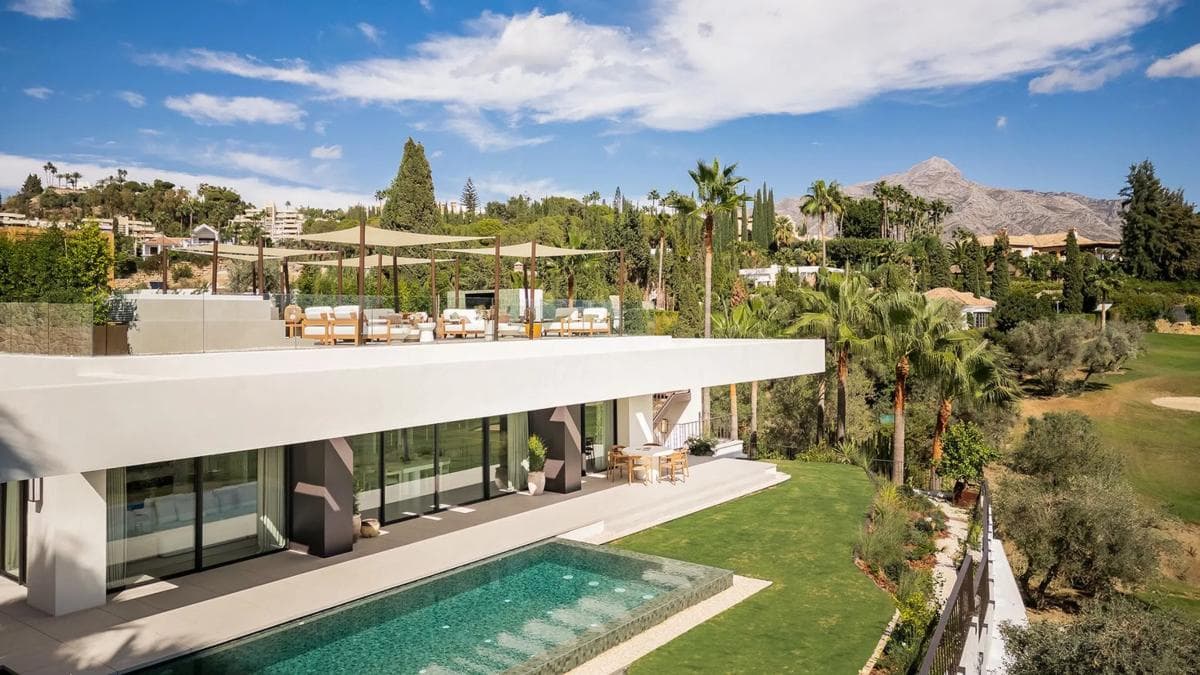 Venta de chalet independiente en Barrio Los Naranjos, Marbella
photo 5