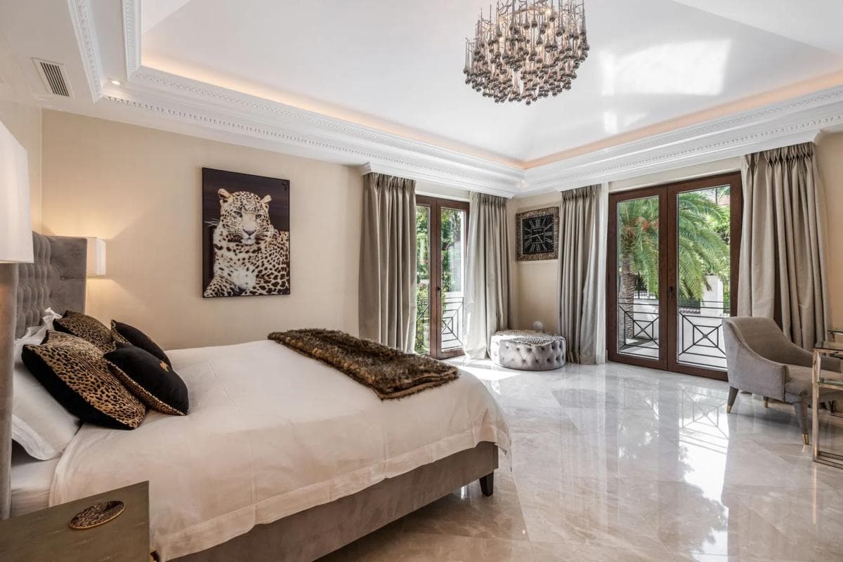 Sprzedaż niezależnego domku jednorodzinnego w Calle Wagner, Marbella photo 5