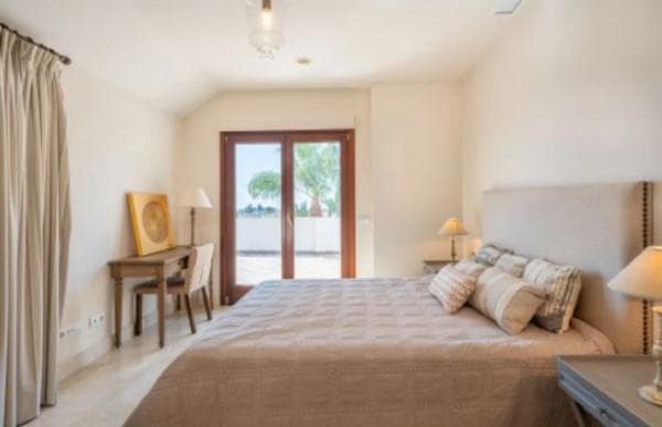 Duplex en venta en Urbanización Lomas de Marbella Club, 43, Marbella thumbnail 2