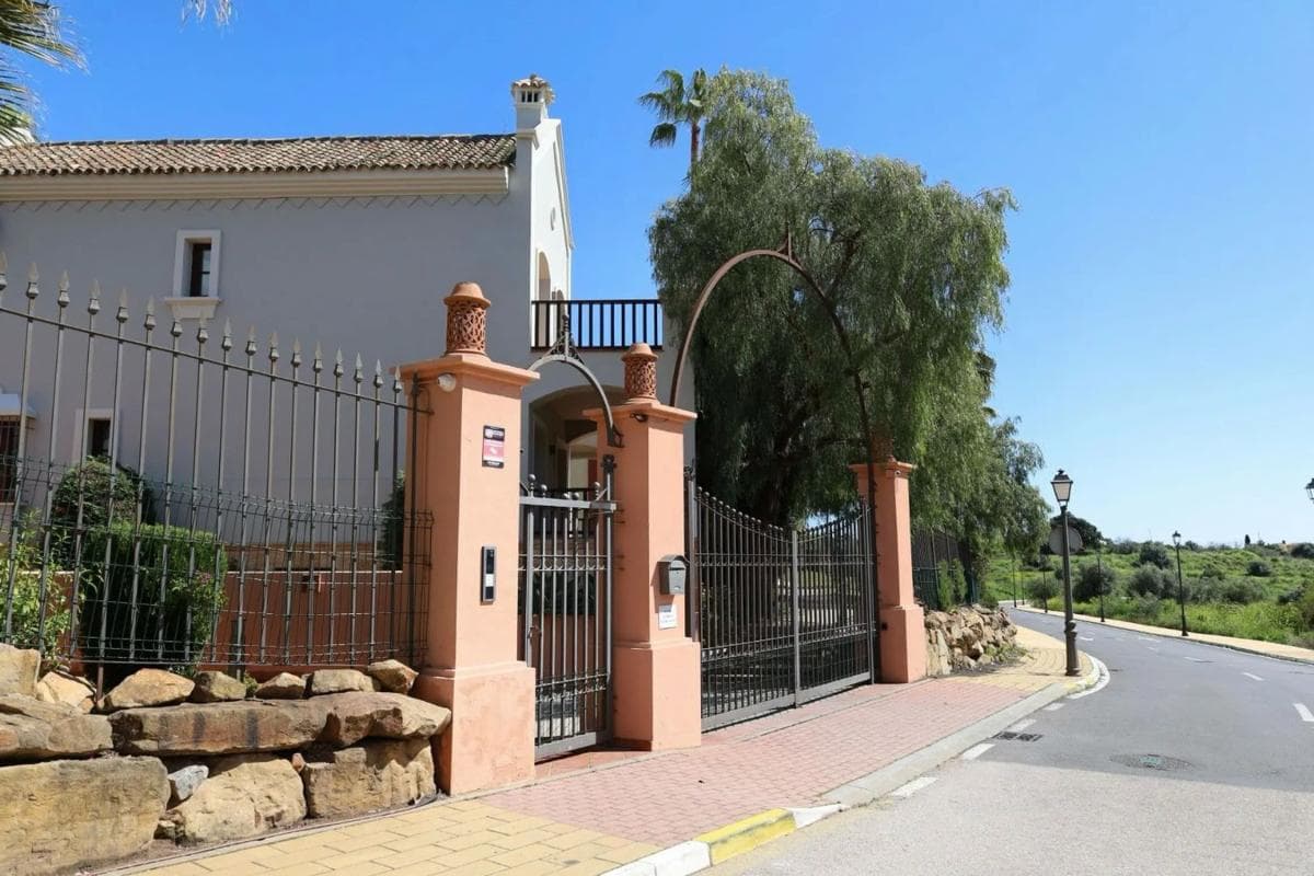 Sprzedaż niezależnego domku jednorodzinnego w Barrio Nagüeles, Marbella photo 5