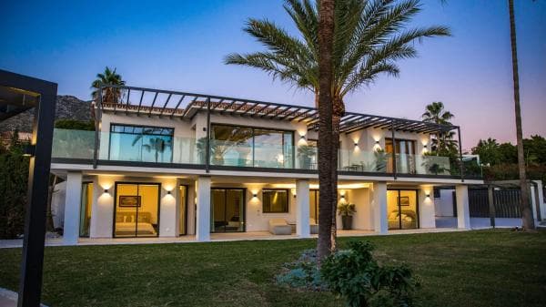 Chalet independiente en venta en Calle Campanillas, Marbella
thumbnail 2
