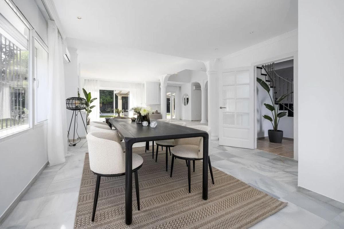 Venta de chalet independiente en Calle Auriga, Marbella
photo 5