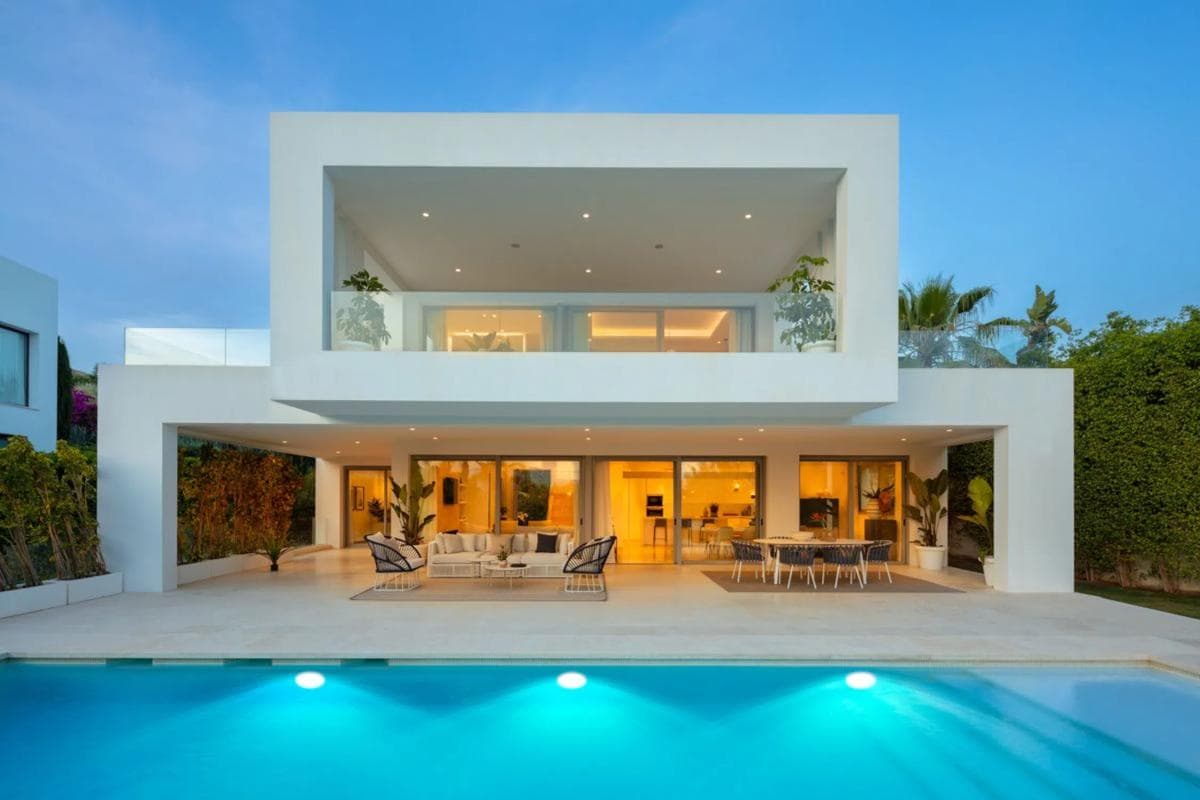 Venta de chalet independiente en Barrio Los Naranjos, Marbella
photo 4