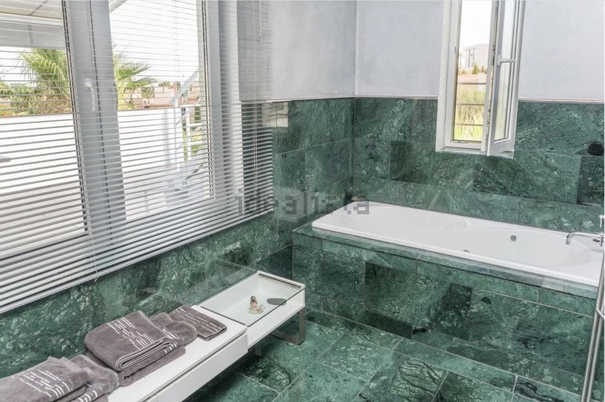 Продажа отдельного шале в Calle Casiopea 5F, Марбелла photo 3
