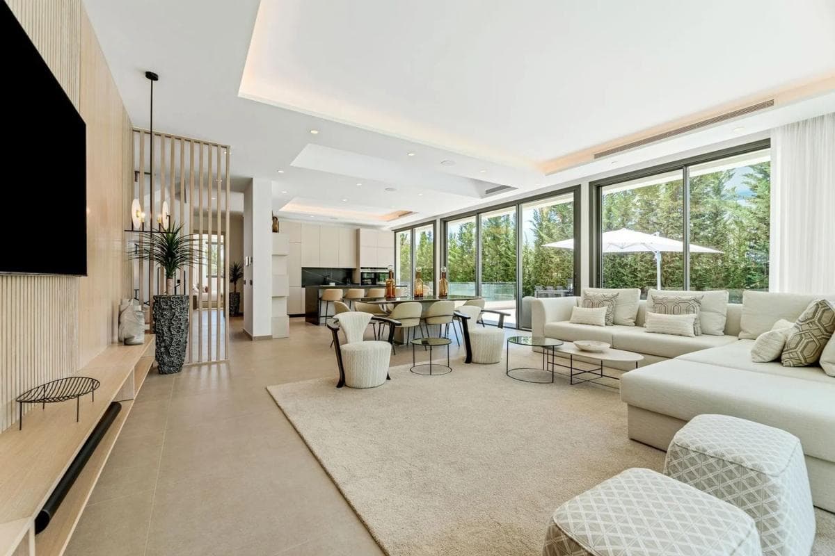 Venta de chalet independiente en Barrio Los Naranjos, Marbella
photo 5