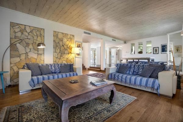 Independent chalet for sale in Barrio Los Naranjos, Marbella
thumbnail 2