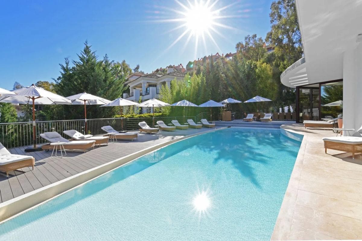 Sale of independent chalet in Barrio Los Naranjos, Marbella
photo 5