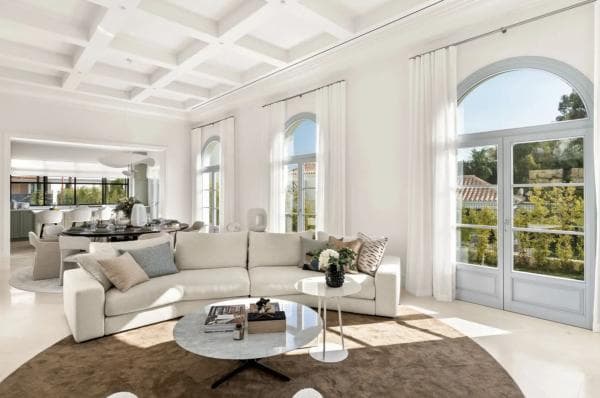 Chalet independiente en venta en Barrio Nueva Andalucía, Marbella
photo 1
